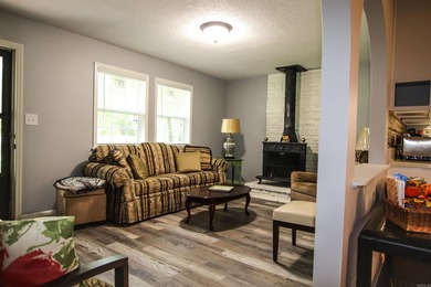 Charming home near Crown Lake on 2 large lots! This adorable - photo 13