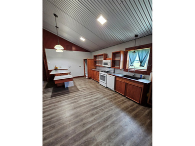 Charming Metal Home with Guest Suite, Shop & Energy Efficient - photo 13