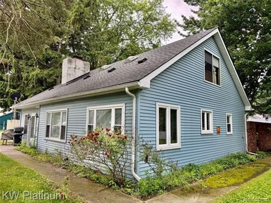 Discover the charm of lakeside living in this custom-built 2 - photo 13