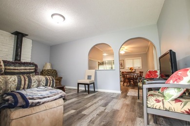 Charming home near Crown Lake on 2 large lots! This adorable - photo 14