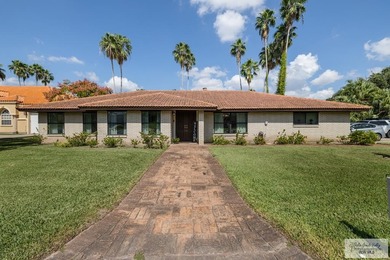 Lake Home For Sale in Rancho Viejo, Texas