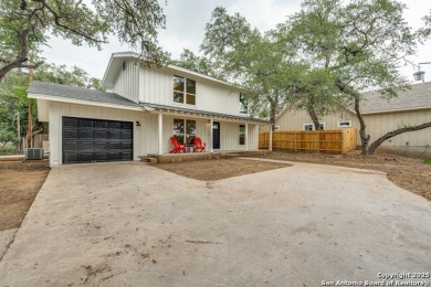 Lake Home For Sale in Canyon Lake, Texas