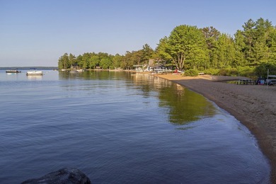Vacationland! Experience Maine summer living on Sebago's western - photo 33