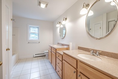 Move in spacious condo on cul du sac. Totally professionally - photo 41