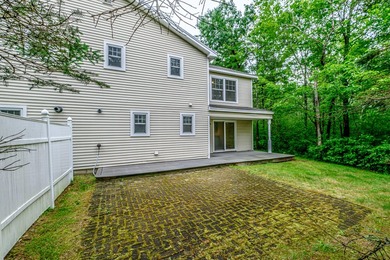 Move in spacious condo on cul du sac. Totally professionally - photo 50