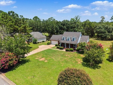 GOLF COURSE LIVING IN RIVER POINTE! Nestled on a quiet - photo 3