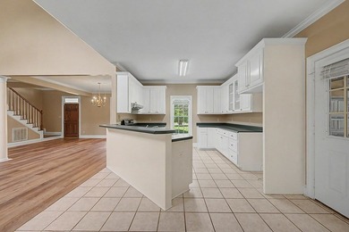 GOLF COURSE LIVING IN RIVER POINTE! Nestled on a quiet - photo 10