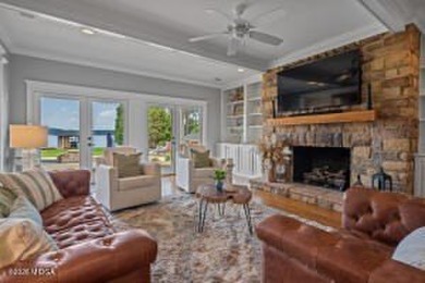 Welcome to 245 Lakeshore Circle, a stunning lakefront retreat - photo 13