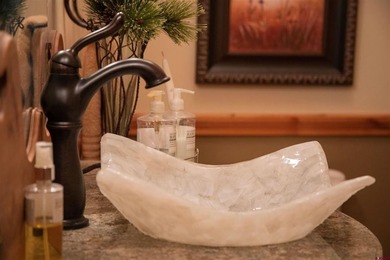 Rebecca Tatum, Sherpa Real Estate, C:,,: EXCEPTIONAL CUSTOM HOME - photo 16