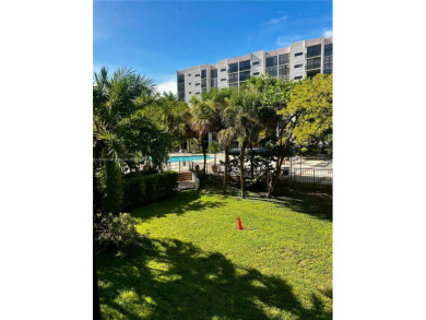 WONDERFUL LOCATION!! LIVE IN THE HEART OF SUNNY ISLES BEACH IN A