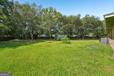 Welcome to 310 Watts Street in Saint Marys, GA! This charming - photo 28