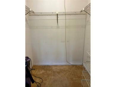 WONDERFUL LOCATION!! LIVE IN THE HEART OF SUNNY ISLES BEACH IN A