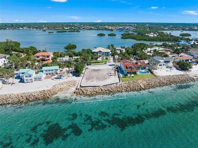Gulf-front vacant lot on Casey Key in Osprey. Buildable lot with - photo 5
