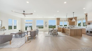 Lake Home For Sale in Canyon Lake, Texas