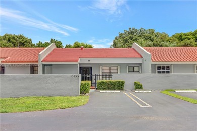 Kendale Lakes Area Townhome/Townhouse Sale Pending in Miami Florida