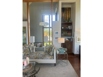 Beautiful 3 Bedroom, 3 and a half bath, custom built home - photo 16