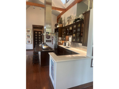 Beautiful 3 Bedroom, 3 and a half bath, custom built home - photo 17