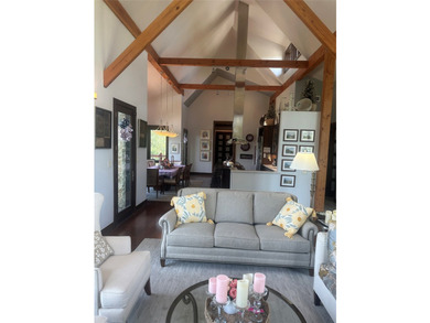 Beautiful 3 Bedroom, 3 and a half bath, custom built home - photo 21