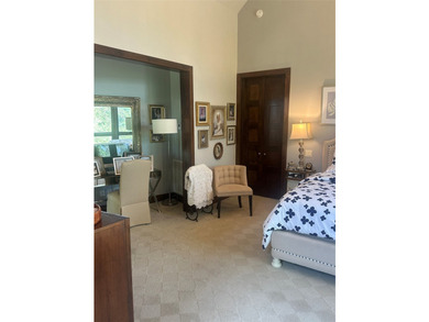 Beautiful 3 Bedroom, 3 and a half bath, custom built home - photo 24