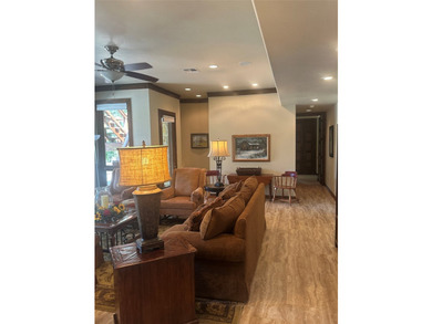 Beautiful 3 Bedroom, 3 and a half bath, custom built home - photo 35