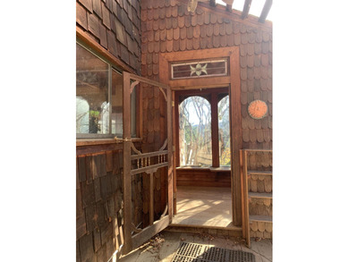 (private lake, pond, creek) Home For Sale in Ettersburg California