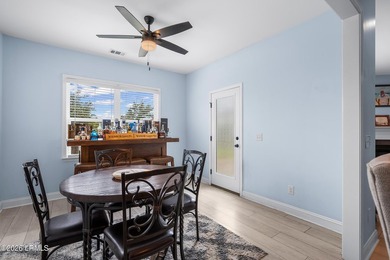 MOTIVATED SELLER! This waterfront home is very well cared for - photo 15