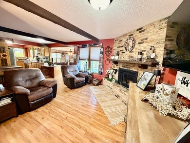 LAKE LIFE ON AN ACREAGE - the best of both worlds! This stunning - photo 9