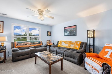 MOTIVATED SELLER! This waterfront home is very well cared for - photo 28