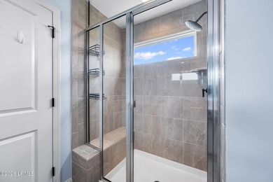 MOTIVATED SELLER! This waterfront home is very well cared for - photo 35