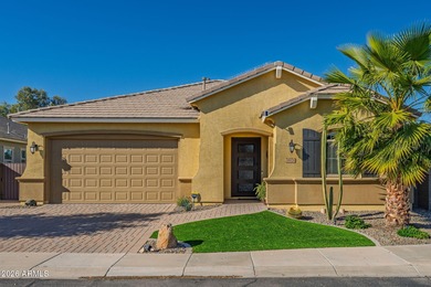 (private lake, pond, creek) Home For Sale in Maricopa Arizona