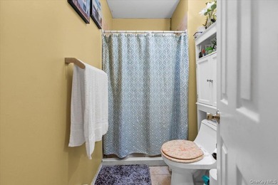 This beautiful, legal 2 Dwelling- property, 24 yrs old, 18.75 x - photo 2