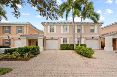 Lake Townhome/Townhouse For Sale in Naples, Florida