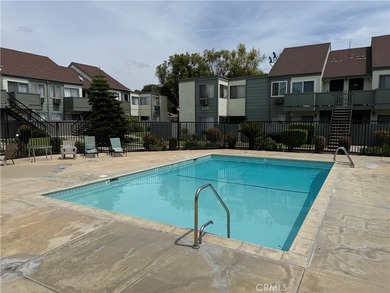 Beautifully Updated 2-Bedroom Condo in Prime Santa Ana Location - photo 3