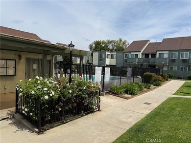 Beautifully Updated 2-Bedroom Condo in Prime Santa Ana Location - photo 4