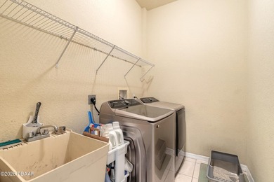 Welcome home to this beautifully maintained 4-bedroom - photo 31