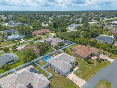 Welcome home to this beautifully maintained 4-bedroom - photo 41