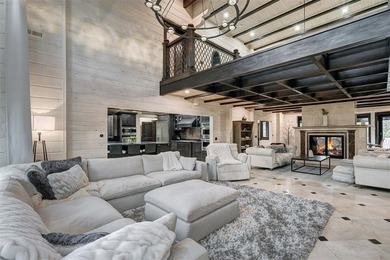 Discover a remarkable custom-crafted HONKA style mountain - photo 8