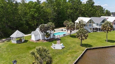 Furnished waterfront gem, located in Goat Island, nestled in the - photo 6
