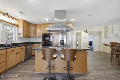 Waterfront Living with NEW pier and vinyl bulkhead! Located - photo 8