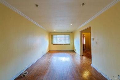 In the Bronx, NY, this spacious home offers 3 bedrooms but lives - photo 8