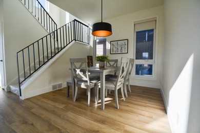 This home is located in one of Oak Creek's finest communities - photo 10