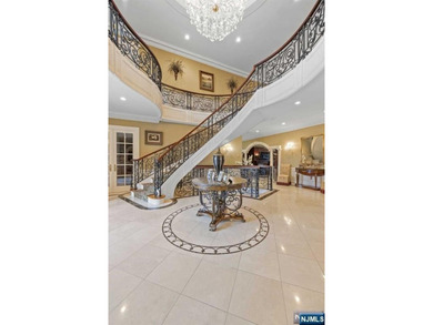 See Virtual Tour for a comprehensive video tour, floor plans & - photo 15