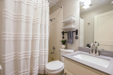 LOCATION, LOCATION, LOCATION! This amazing townhome in Horseshoe - photo 21