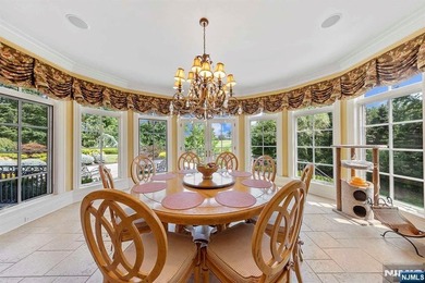 See Virtual Tour for a comprehensive video tour, floor plans & - photo 28