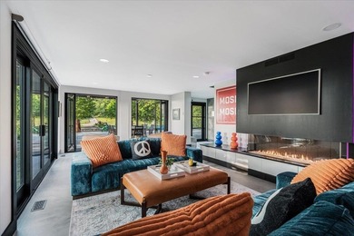 One of New England's most unique & premiere properties, a - photo 28