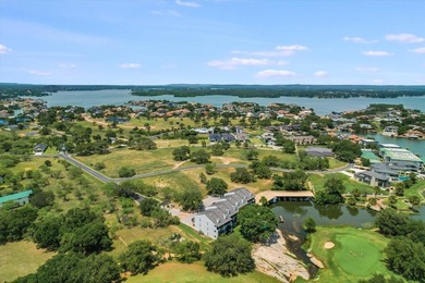 LOCATION, LOCATION, LOCATION! This amazing townhome in Horseshoe - photo 29