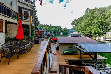 LAKE LURE LAKEFRONT HOME WITH BEAUTIFUL MOUNTAIN VIEWS! This 3 - photo 3
