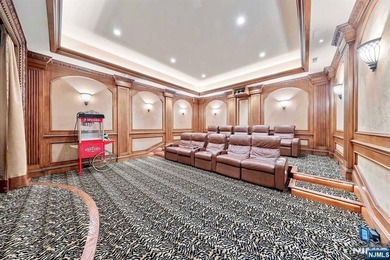 See Virtual Tour for a comprehensive video tour, floor plans & - photo 44