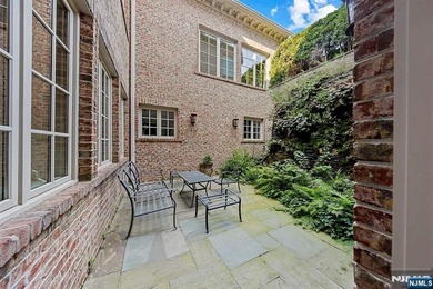 See Virtual Tour for a comprehensive video tour, floor plans & - photo 45