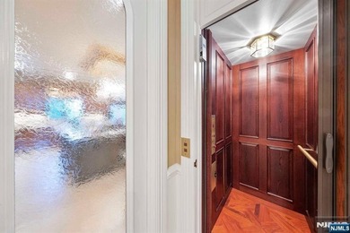 See Virtual Tour for a comprehensive video tour, floor plans & - photo 46